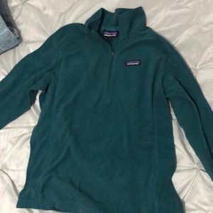 Forest green quarter zip Patagonia